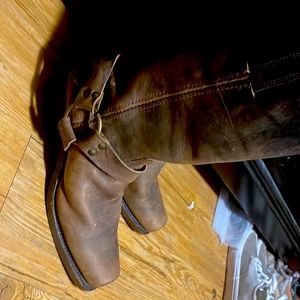 Pride boots men’s size 8 1/2 excellent condition
